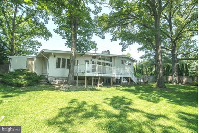 11829 Falls Rd, Potomac, MD 20854 - photo 2