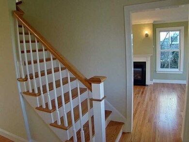 355 Boulevard, Middletown, RI 02842 - photo 4