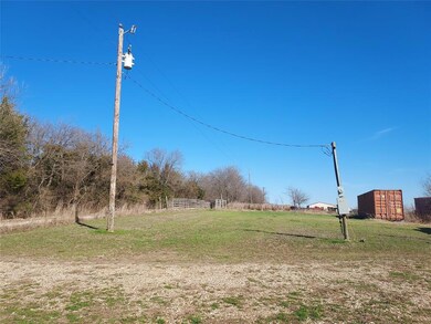 1217 County Road 4215, Bonham, TX 75418 - photo 4