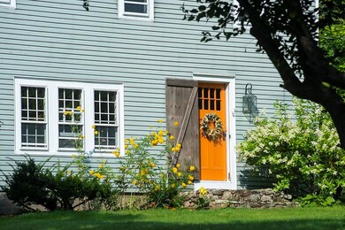 527 Beech Hill Rd, Contoocook, NH 03229 - photo 2