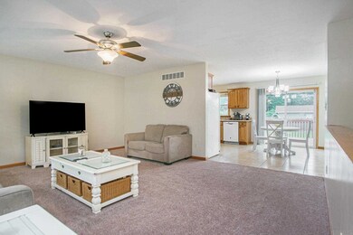 56817 Moyer Ln, Elkhart, IN 46516 - photo 4