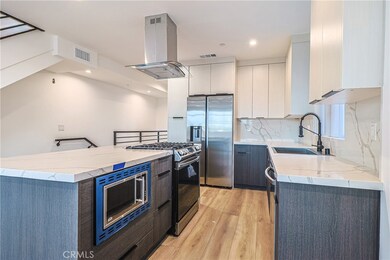 1702 Redondo Blvd, Los Angeles, CA 90019 - photo 6