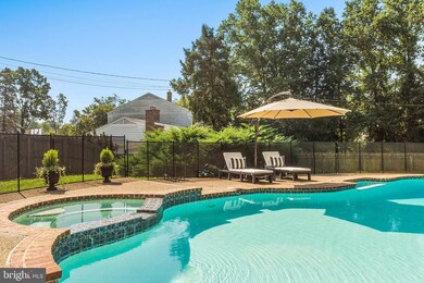 822 Hain Dr, Lafayette Hill, PA 19444 - photo 2