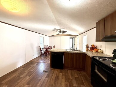 649 Ponderosa Dr, Onalaska, TX 77360 - photo 6