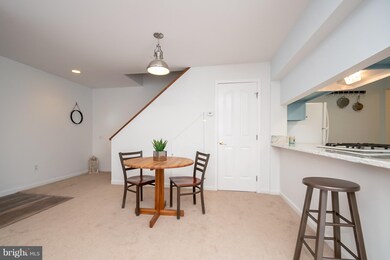 2006 Waters Edge Dr unit 6, Newark, DE 19702 - photo 6