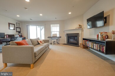 1817 Honeysuckle Ct, Downingtown, PA 19335 - photo 5