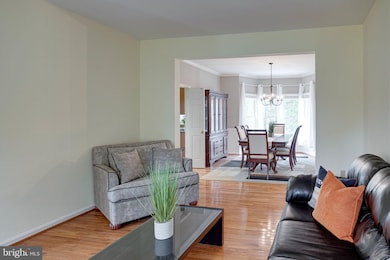 6223 Point Ct, Centreville, VA 20120 - photo 7