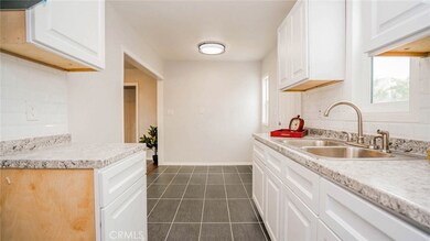 1284 E 127th St, Los Angeles, CA 90059 - photo 7