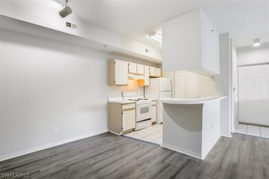 6461 Aragon Way unit 205, Fort Myers, FL 33966 - photo 3