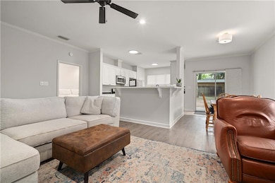 909 Wesley Ave, Mobile, AL 36609 - photo 6