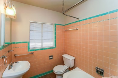 235 Natalen Ave unit 4, San Antonio, TX 78209 - photo 7