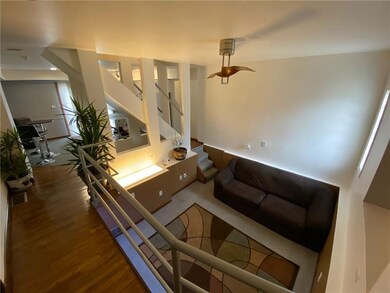 423 Edith St, Pittsburgh, PA 15211 - photo 2