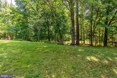 17127 Moss Side Ln, Olney, MD 20832 - photo 2