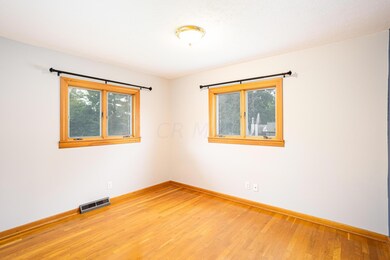 4443 Okell Rd, Columbus, OH 43224 - photo 7