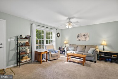 295 Honeysuckle Ln, Harpers Ferry, WV 25425 - photo 4