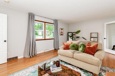 5560 Linworth Rd, Columbus, OH 43235 - photo 7