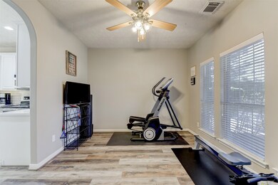 10 Brookefield Cir, Magnolia, TX 77355 - photo 6