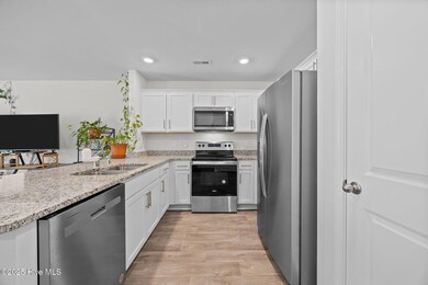 3101 Tatlock Way unit E, Greenville, NC 27834 - photo 7