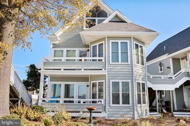 33 Charles St unit 2, Solomons, MD 20688 - photo 2