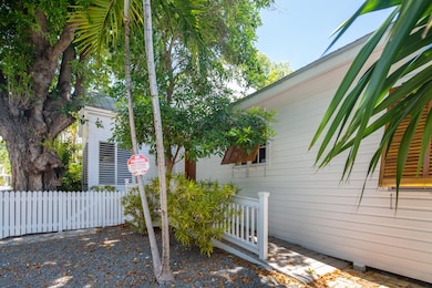 621 Whitehead St, Key West, FL 33040 - photo 4