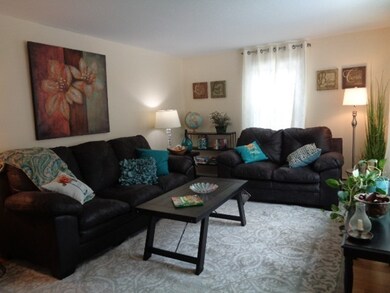 102 Mattawa Cir, Orange, MA 01364 - photo 5