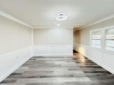 5294 Argyle Ct, Sterling Heights, MI 48310 - photo 6