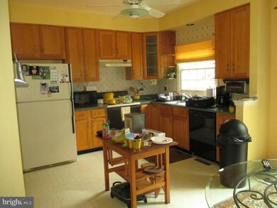 9963 Sherwood Farm Rd, Owings Mills, MD 21117 - photo 5