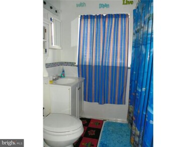 2733 Maxwell St, Philadelphia, PA 19136 - photo 7