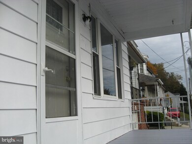 48 Ann St, Pottsville, PA 17901 - photo 4