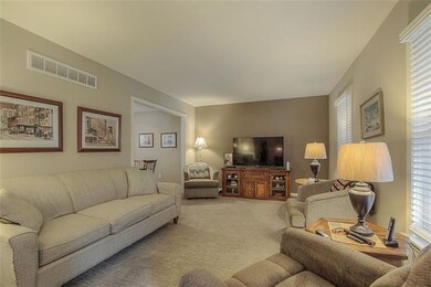 4809 Stearns Ln, Shawnee, KS 66203 - photo 3