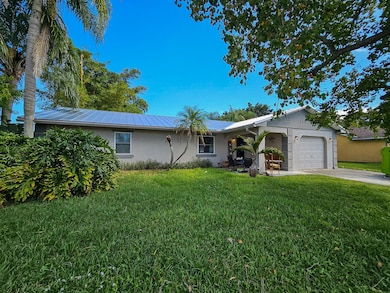 213 SE Whitmore Dr, Port Saint Lucie, FL 34984 - photo 2