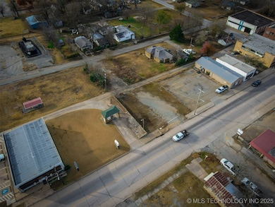 000 E Broadway St, Drumright, OK 74030 - photo 4