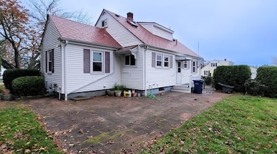 226 Matthew St, New Bedford, MA 02740 - photo 2