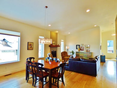 61099 SE Marble Mountain Ln, Bend, OR 97702 - photo 7