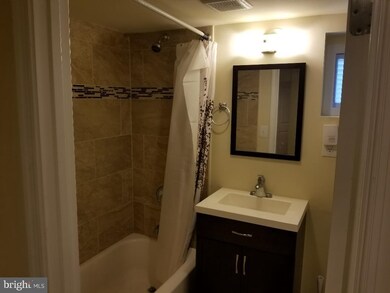 1011 Nova Ave unit B, Capitol Heights, MD 20743 - photo 4