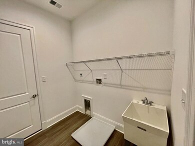 239 Glenaire Rd, Bunker Hill, WV 25413 - photo 6