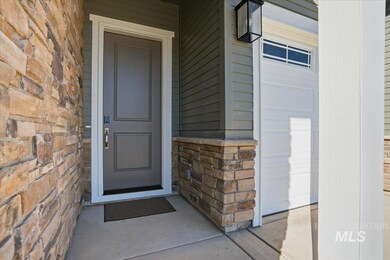 2221 N Kenora Ave, Star, ID 83669 - photo 2