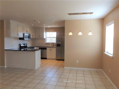 300 Kathy Ln, Granbury, TX 76049 - photo 6