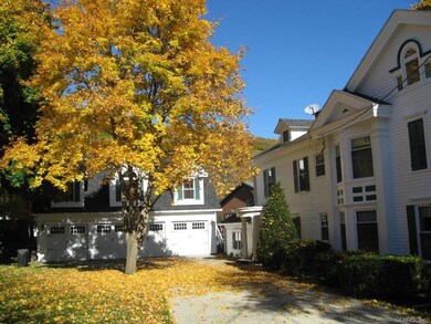 Double Driveway/Parking