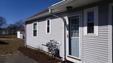 26 Fredette St unit 26, Chicopee, MA 01022 - photo 2