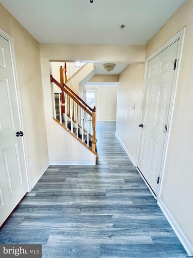 7233 Maidstone Place, Elkridge, MD 21075 - photo 2