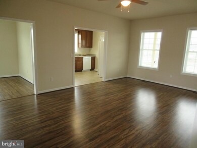 4337 Cap Stine Rd unit B, Frederick, MD 21703 - photo 4