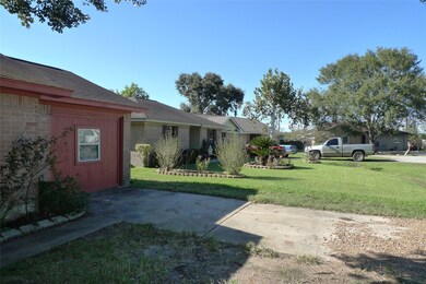 407 N 9th St, Beasley, TX 77417 - photo 3