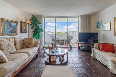 Island Terrace unit 6A, Miami Beach, FL 33139 - photo 3