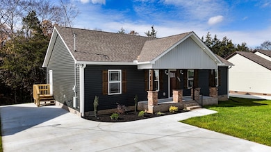 108 Demombreum Cir, Shelbyville, TN 37160 - photo 2