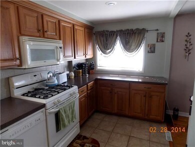 2735 Maxwell St, Philadelphia, PA 19136 - photo 3