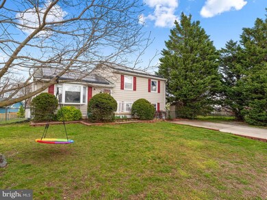 304 Regency Cir, Linthicum Heights, MD 21090 - photo 2