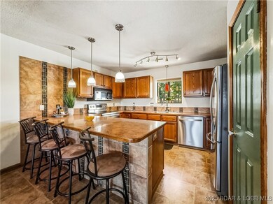 28 Eleven West Ct unit 2B, Sunrise Beach, MO 65079 - photo 5