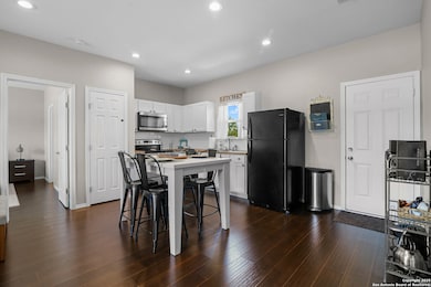 495 Cimarron, Spring Branch, TX 78070 - photo 7