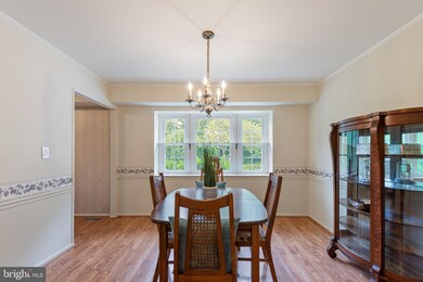 12901 Beechtree Ln, Bowie, MD 20715 - photo 3